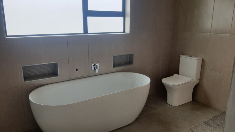 3 Bedroom Property for Sale in Sandy Point Beach Estate Western Cape